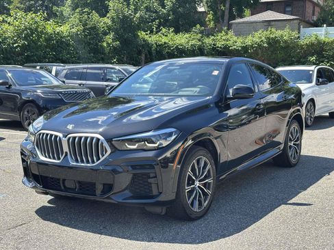 Used 2022 BMW X6 xDrive40i w/ M Sport Package AWD/4WD image 8