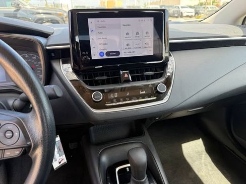 Used 2024 Toyota Corolla LE image 19