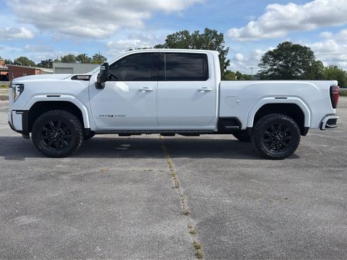Used 2024 GMC Sierra 2500 AT4 w/ AT4 Premium Plus Package AWD/4WD image 6