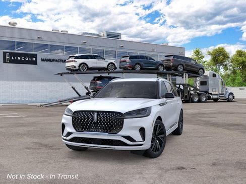 New 2026 Lincoln Aviator Black Label w/ Dynamic Handling Package AWD/4WD image 2