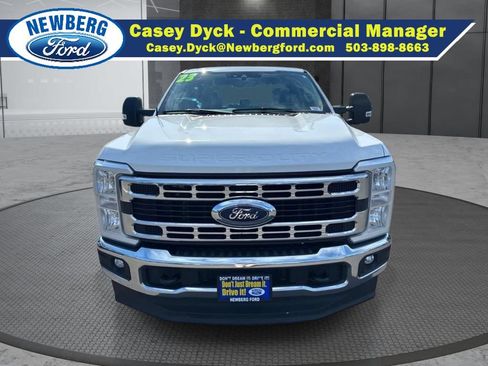 Used 2023 Ford F350 XLT AWD/4WD image 2