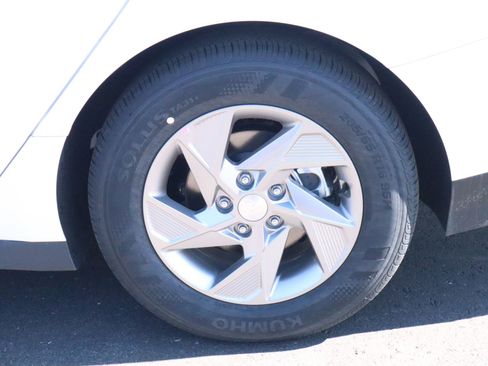New 2026 Hyundai Sonata SE FWD image 16