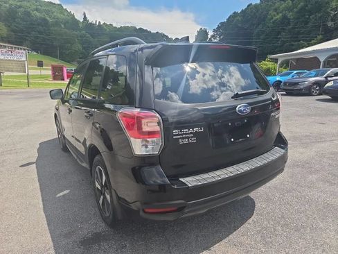 Used 2017 Subaru Forester 2.5i Premium w/ All-Weather Package AWD/4WD image 7