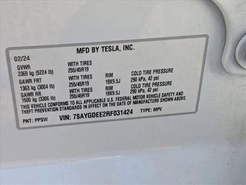 Used 2024 Tesla Model Y Long Range image 25