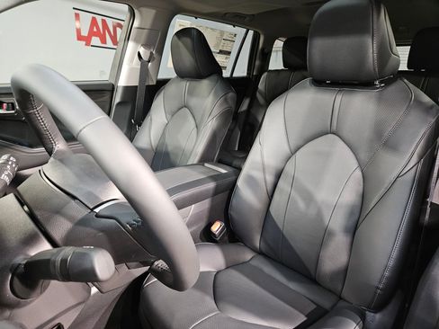 New 2026 Toyota Highlander Limited AWD/4WD image 12