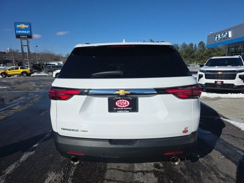 Used 2023 Chevrolet Traverse LT w/ LT Premium Package image 5