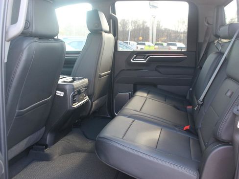 New 2026 GMC Sierra 2500 Denali w/ Denali Reserve Package image 12