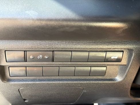 Used 2022 Mitsubishi Outlander SE FWD image 30
