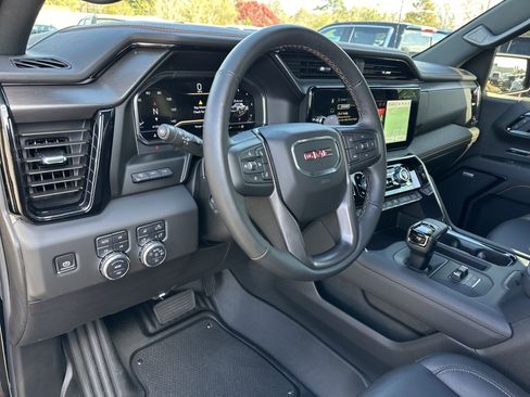 Used 2025 GMC Sierra 1500 AT4 w/ AT4 Premium Package image 25