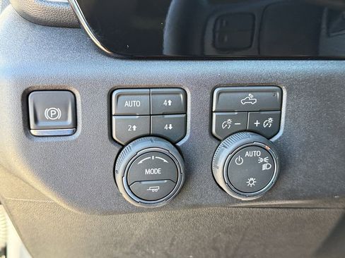 New 2026 Chevrolet Silverado 1500 LT image 22