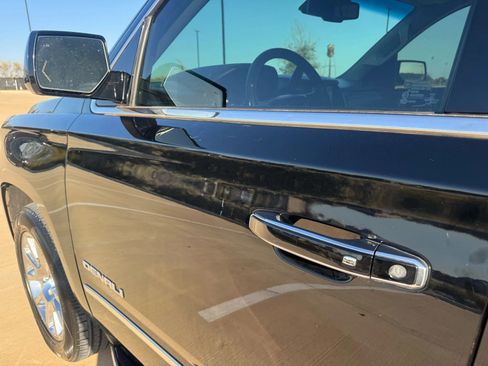 Used 2018 GMC Yukon XL Denali w/ Open Road Package image 16