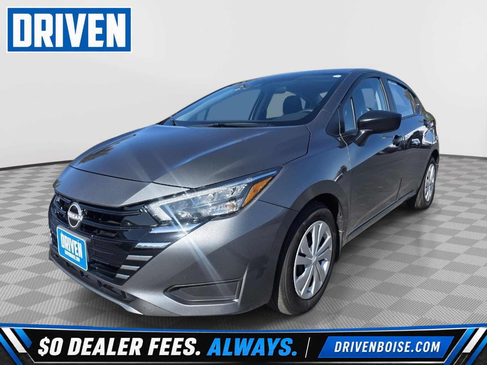 Used 2025 Nissan Versa S w/ Trunk Package FWD image 1