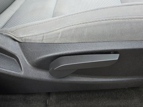 Used 2015 Chevrolet Colorado W/T w/ WT Convenience Package image 21