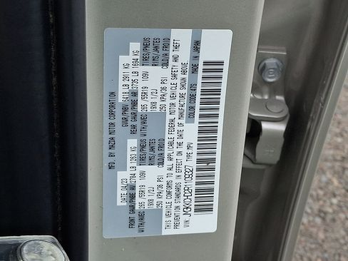 Certified 2024 MAZDA CX-90 3.3 Turbo w/ Preferred Plus AWD/4WD image 31