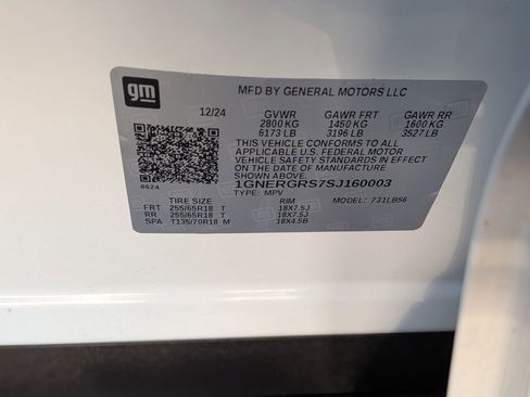 Used 2025 Chevrolet Traverse LT image 37