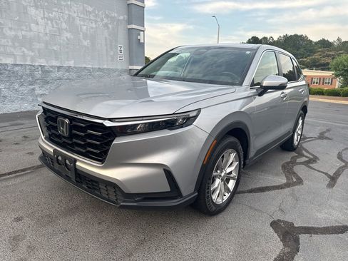 Used 2023 Honda CR-V EX image 3