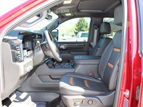 Used 2025 GMC Sierra 2500 AT4 w/ AT4 Premium Plus Package image 15