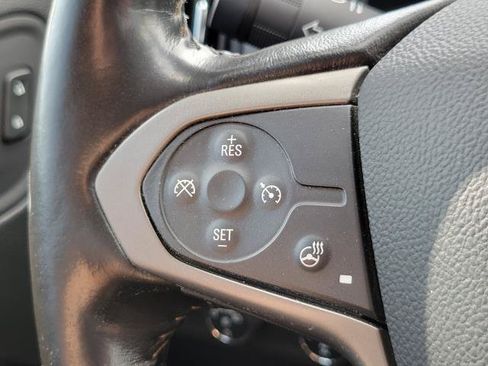 Used 2022 Chevrolet Colorado Z71 AWD/4WD image 13