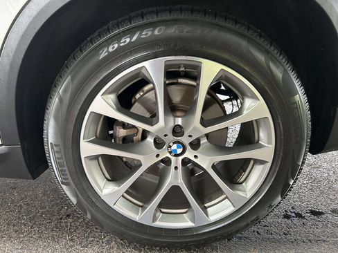 Used 2021 BMW X5 xDrive40i w/ Premium Package AWD/4WD image 7