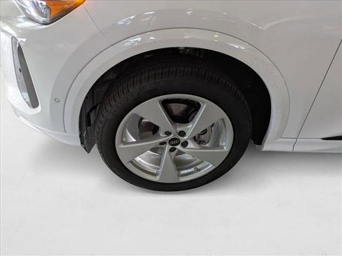 New 2025 Audi Q5 Premium Plus image 10