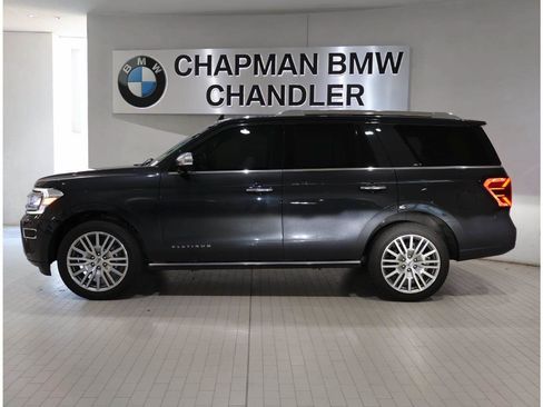 Used 2023 Ford Expedition Platinum AWD/4WD image 3