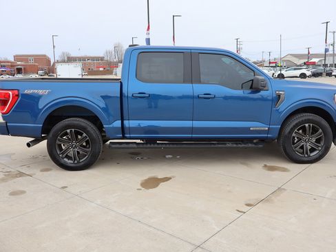 Used 2022 Ford F150 XLT w/ Equipment Group 301A Mid image 5
