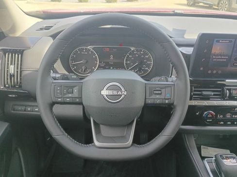 New 2026 Nissan Pathfinder SV image 10