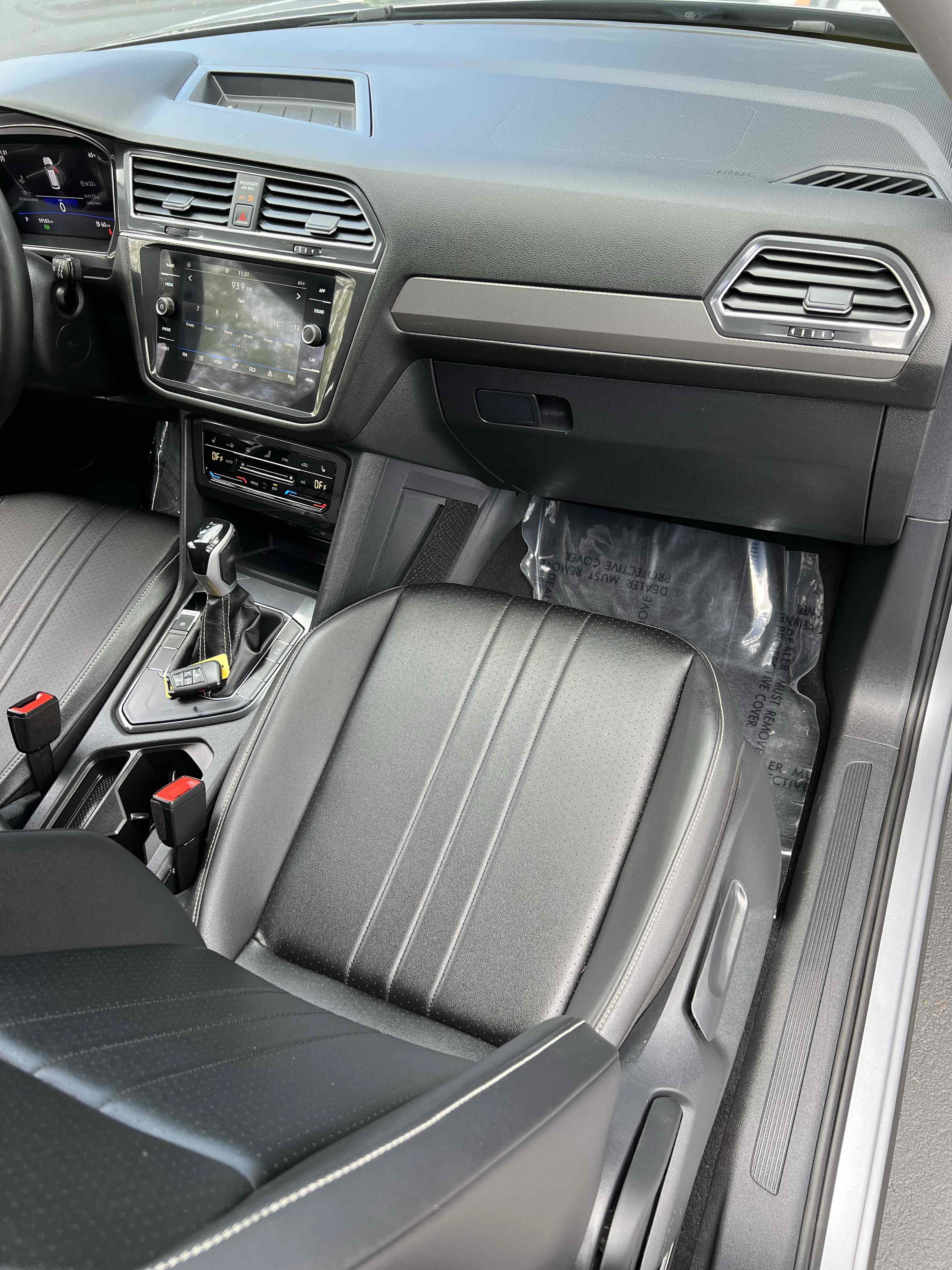 Used 2023 Volkswagen Tiguan SE FWD image 29