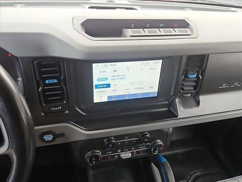 Used 2022 Ford Bronco Black Diamond AWD/4WD image 14