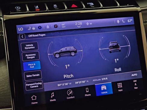 New 2025 Jeep Grand Cherokee Limited w/ Luxury Tech Group II image 29