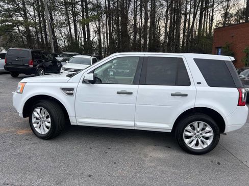 Used 2011 Land Rover LR2 HSE LUX image 8