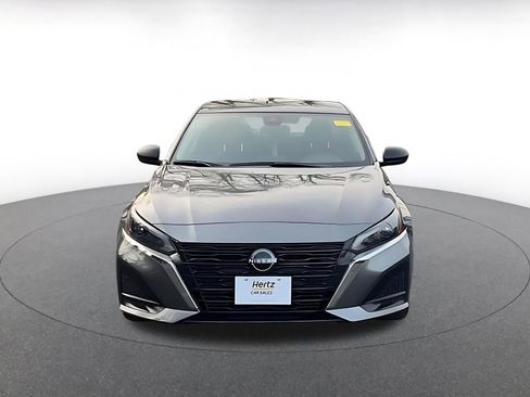 Used 2025 Nissan Altima 2.5 SV image 3