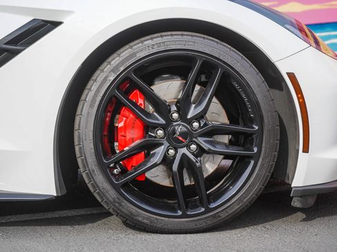 Used 2019 Chevrolet Corvette Stingray Coupe image 9