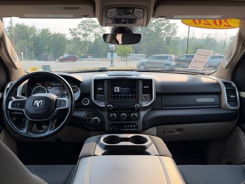 Used 2020 RAM 1500 Big Horn AWD/4WD image 18