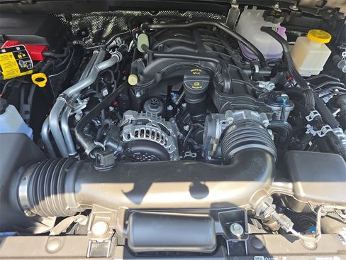 New 2025 Jeep Gladiator Sport image 29