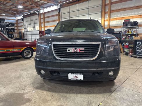 Used 2007 GMC Yukon SLT w/ SLT Preferred Equipment Group image 5