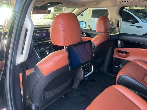 Used 2022 Kia Carnival SX Prestige FWD image 10