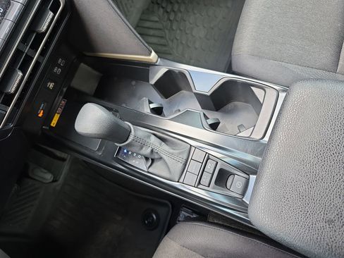 Used 2025 Toyota Camry LE image 24