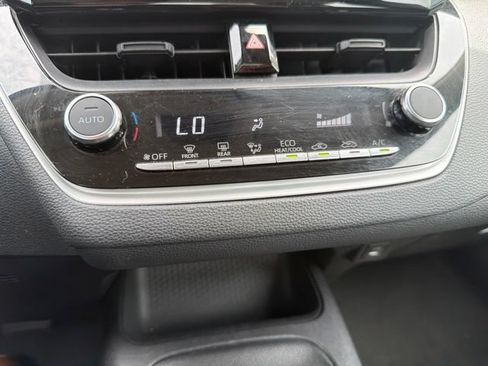 Used 2024 Toyota Corolla LE FWD image 48