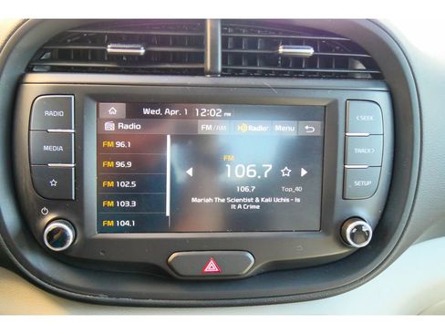 Used 2025 Kia Soul LX w/ LX Technology Package image 22