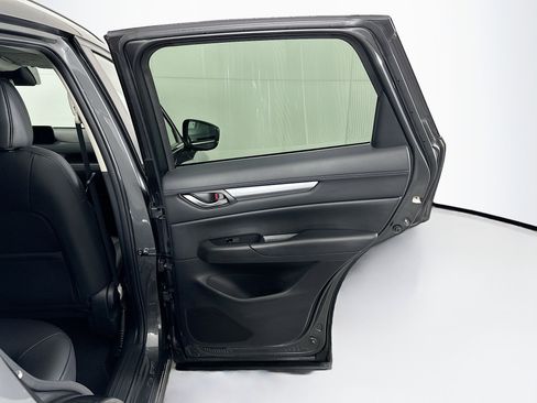 Used 2019 MAZDA CX-5 Touring image 32