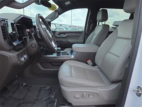 Used 2024 GMC Sierra 1500 SLT w/ SLT Premium Plus Package image 10