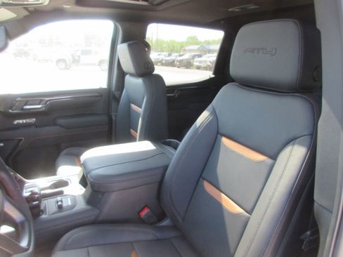 New 2026 GMC Sierra 1500 AT4 w/ AT4 Premium Package AWD/4WD image 14