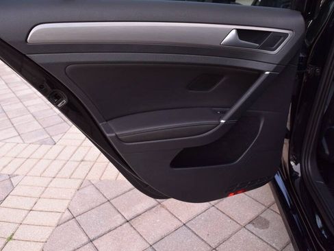 Used 2015 Volkswagen Golf TDI S FWD image 71