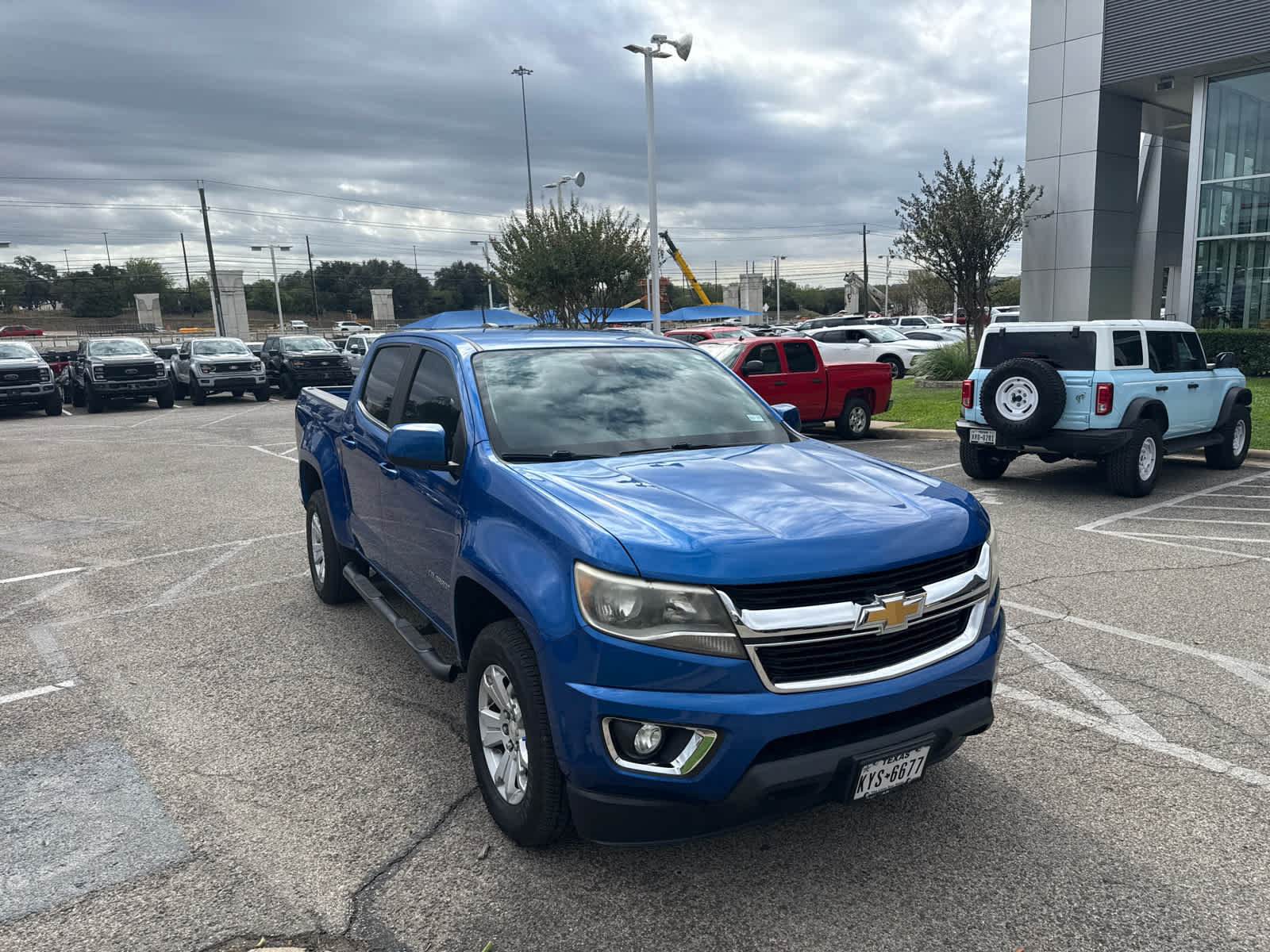 Used 2018 Chevrolet Colorado LT w/ LT Convenience Package RWD image 4