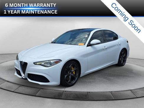 Used 2018 Alfa Romeo Giulia Ti Sport w/ Quick Order Package 22S Sport AWD/4WD image 1