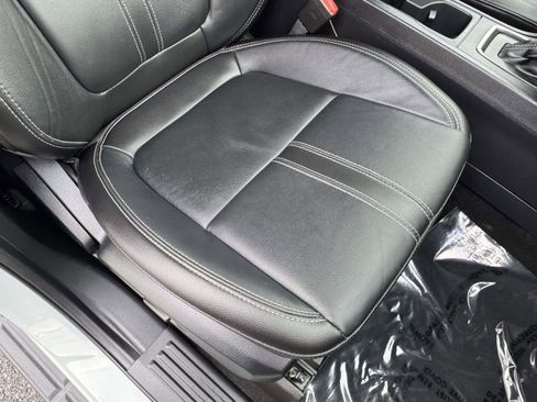 Used 2022 Ford Ranger Lariat w/ Equipment Group 501A High image 10