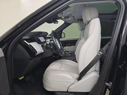 Used 2023 Land Rover Range Rover Sport SE AWD/4WD image 7