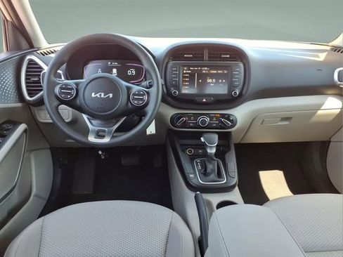 Used 2025 Kia Soul S FWD image 15