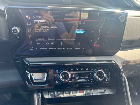 Used 2023 GMC Sierra 1500 AT4 w/ Technology Package AWD/4WD image 24